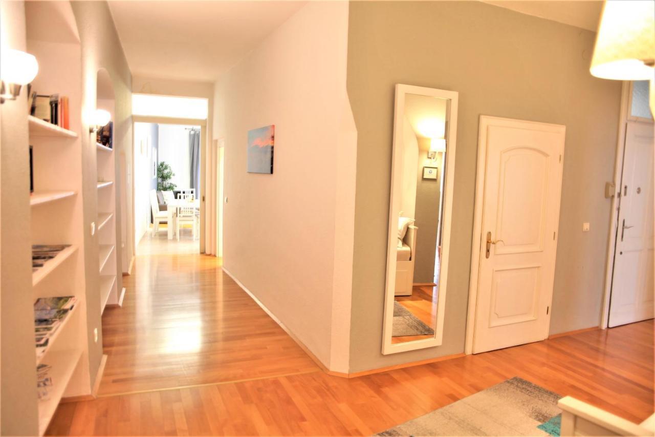 Spacious Apartment In The Heart Of Innsbruck Eksteriør billede